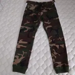 迷彩柄 ジョガーパンツ ドローコード付き