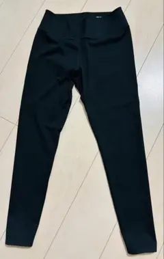 エアリズム ブラック レギンス Mサイズ　ユニクロ