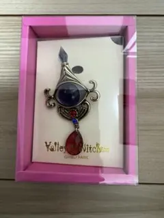 【新品】13人の魔女団ジブリパーク限定　ブローチ　振れる目玉 ハウルの動く城