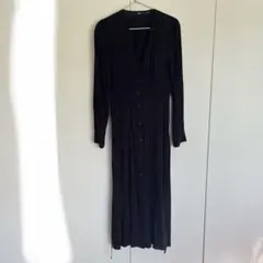 UNIQLO ブラック Ｖネックフレア　ロングワンピース Mサイズ　七分袖