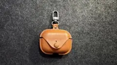 Apple AirPods Pro2レザーイヤホンケース ブラウン カラビナ付き