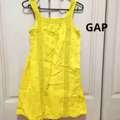 GAP 黄色の刺繍入りノースリーブワンピース
