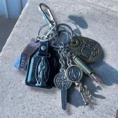 メンズ　革タグ レザー　キーケース　キーリング　アメカジ　スケーター　チャーム