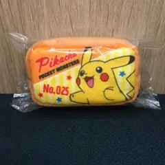 ポケモン　ピカチュウ　ミニポーチ