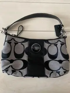 COACH シグネチャー ショルダーバッグのサムネイル