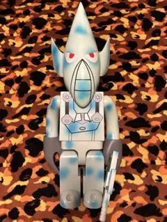 MEDICOM TOY UNKLE x FUTURA KUBRICK 1000% - メルカリ