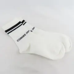 美品 COMME des GARCONS ロゴ リブ ライン ショート ソックスのサムネイル