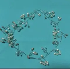 エレガントなパールとクリスタルのヘッドドレス