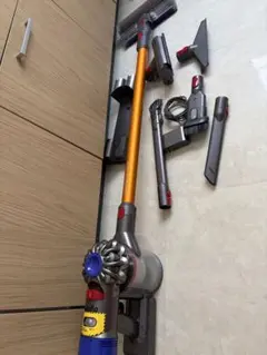 Dyson V8 SlimFluffy extra SV10 掃除機のサムネイル