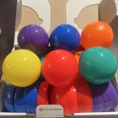 14個　大きめ　カプセルトイ　ガチャガチャ 空ケース
