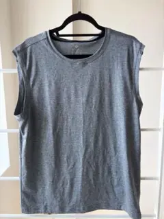 Lululemon グレー ノースリーブ トップス　メンズMサイズ