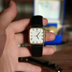 80s Vintage Seiko tank SGP ローマン文字盤 タンク - メルカリ