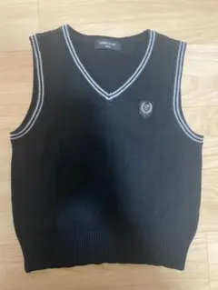 120 COMME CA ISM ブラック Vネック ベスト