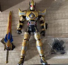 S.H.figuarts 仮面ライダー剣(ブレイド) キングフォーム 現状品のサムネイル