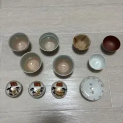 伝統的な日本の陶器製お猪口8個セット