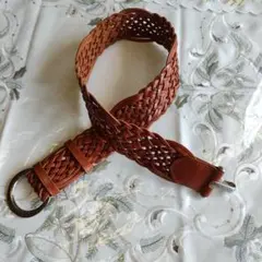 ブラウンレザー編み込みベルト