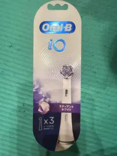 Oral-B iO ラディアント　ホワイト替えブラシ 2本入り ホワイト