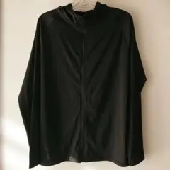 RUOSIA ブラックパーカー サイズM 160cm〜173cm