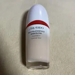 SHISEIDO エッセンス スキングロウ ファンデーション 140