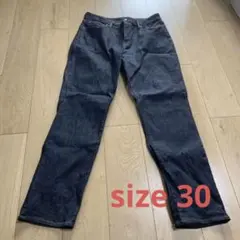 UNIQLO　スリムボーイフレンドフィットアンクルジーンズ（ネイビー）