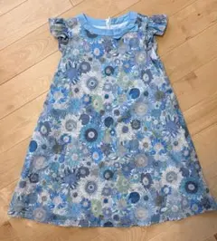 【8月限定値下げ】 美品 タルティーヌエショコラ リバティ ワンピース 120のサムネイル