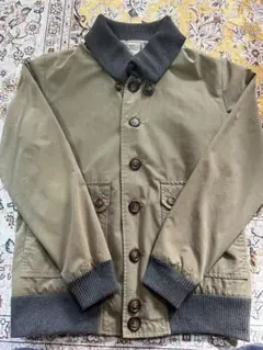 カーキ ミリタリージャケット