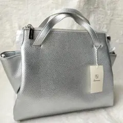 【新品!!】Bermosa ☆ 2WAY ハンド ＆ ショルダーバッグ シルバー