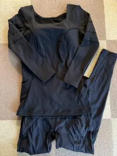 【リントスル】ピラティスウェア Lサイズ上下セット 黒　長袖　レギンス