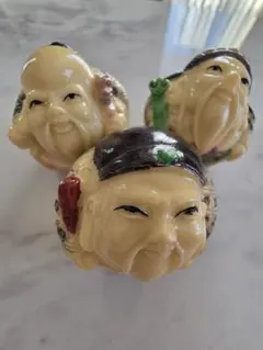 シノワズリ 陶器製の福をもたらす置物三体セット