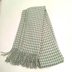 緑と白の千鳥格子柄マフラー