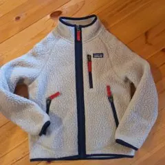 美品Patagonia キッズ ボアジャケットxs120サイズ