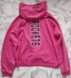 Item thumbnail for item eba95a88-1b11-4e7f-bac6-57db97a4f9a7