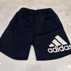adidas ネイビー ハーフパンツ