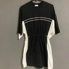 MONCLER 半袖ワンピース 黒/白