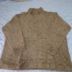 Bohemians ベージュ ボタン付きハイネックニット