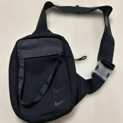 NIKEボディバック