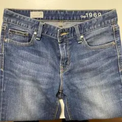 Item thumbnail for item 1474cc95-7fe6-4340-915f-1183e6114b8b