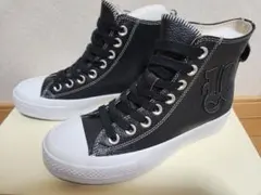 2025年最新】uverworld スニーカーの人気アイテム - メルカリ