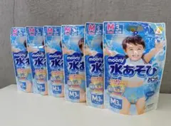 ムーニー 水あそびパンツ ブルー Mサイズ(6〜12kg) 3枚×6袋のサムネイル