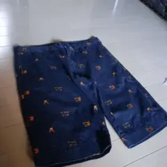 殖*産様 STUDIO D'ARTISAN ダルチザン　豚　刺繍　ハーフパンツのサムネイル