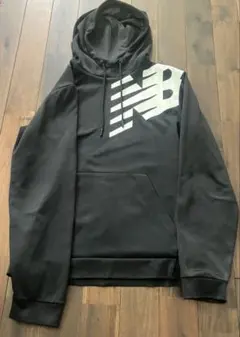ニューバランス NB プルオーバーパーカー 黒 M