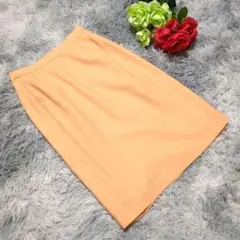 美品☆1点物　gio ワールド　タイトスカート　ミディ丈　フェミニン　春夏　40のサムネイル