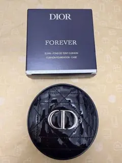 Dior フォーエヴァー　クッションファンデーション　ケース　黒　エナメル
