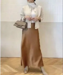 anuans サテンバイアスナロースカート