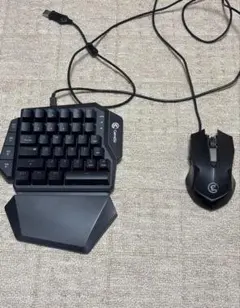 ゲーミングキーボードとマウスセット 本体