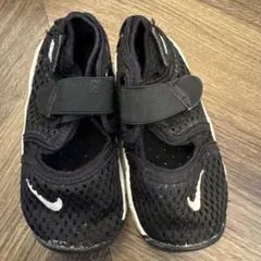 NIKE メッシュサンダル ブラック　12cm