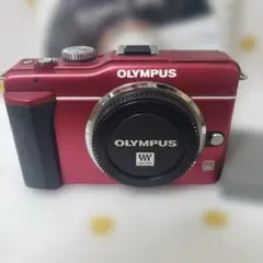 OLYMPUS E-PL1S　ミラーレス一眼カメラ　レッドのサムネイル