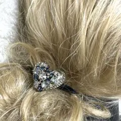 最後❤︎プレミアム限定470Cキラキラストーン透かし合金ハートビジューヘアゴム高級