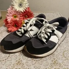New Balance ランニングシューズ ブラック/ホワイト⭐️値下げ中⭐️