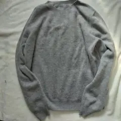 美品　ウールニット　グレー　V字ネック　オフィスカジュアル　リブ袖